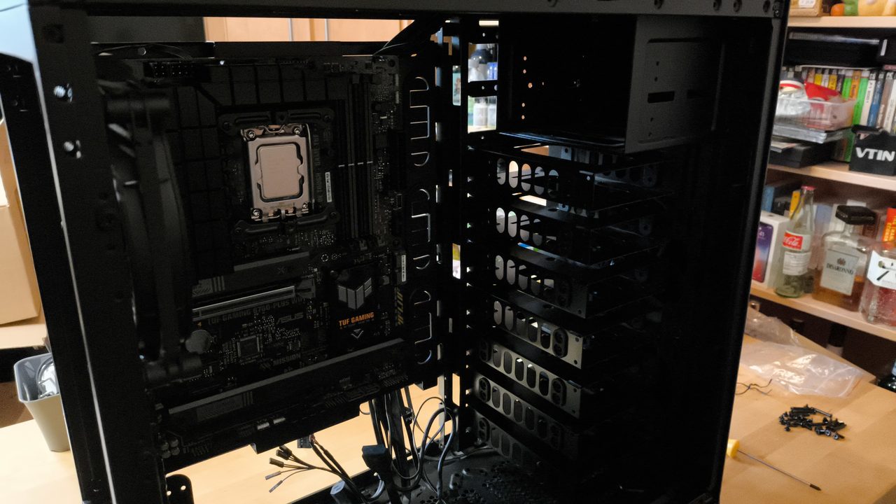 Custom-PC im Aufbau