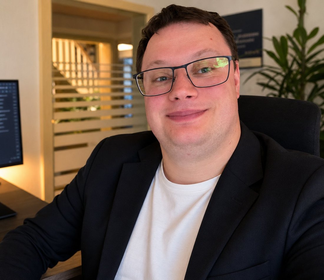 Christian Schmitt, Gründer von CRSTNBENCH